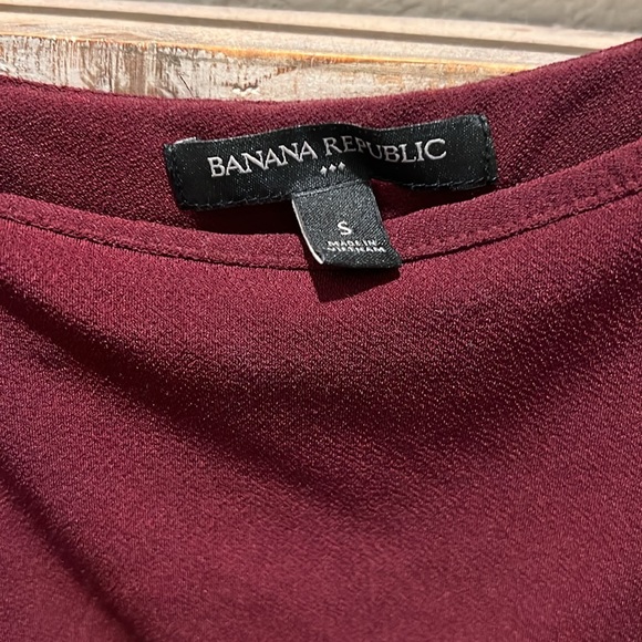 One shoulder Maroon Top - Picture 2 of 2